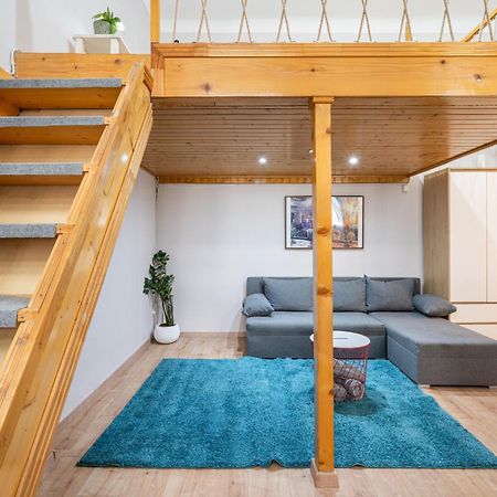 Affordable Heroes' Square Residence Budapest Exterior foto